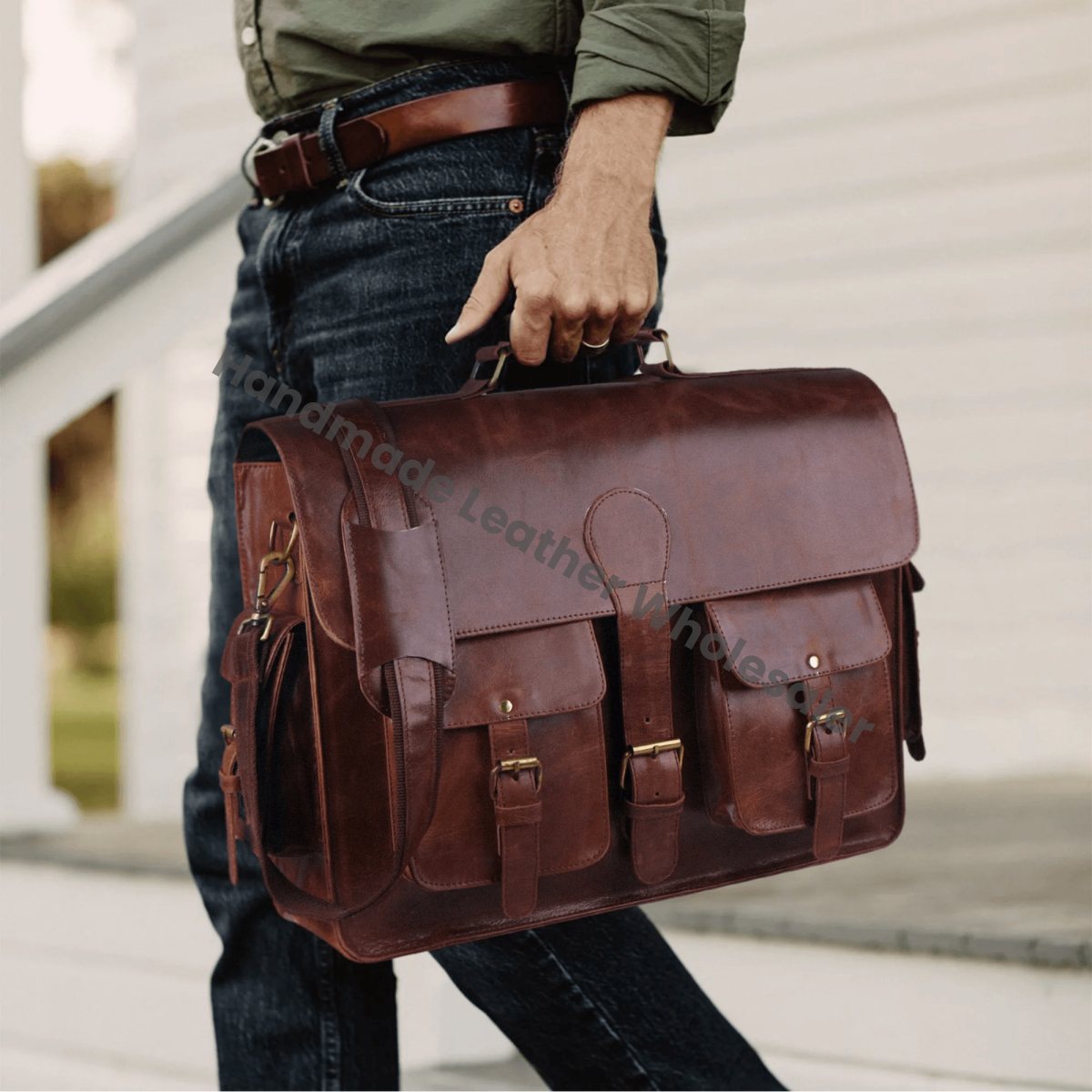 Deckard Distressed Messenger