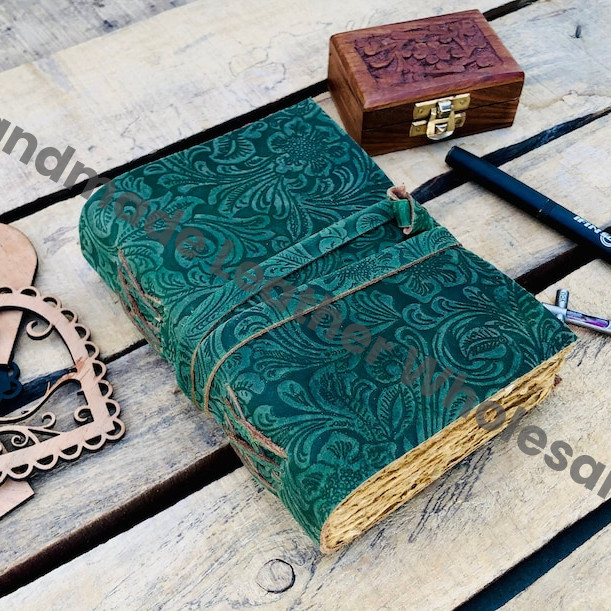Handmade Leather Journal: Antique Deckle Edge Paper, Sketchbook