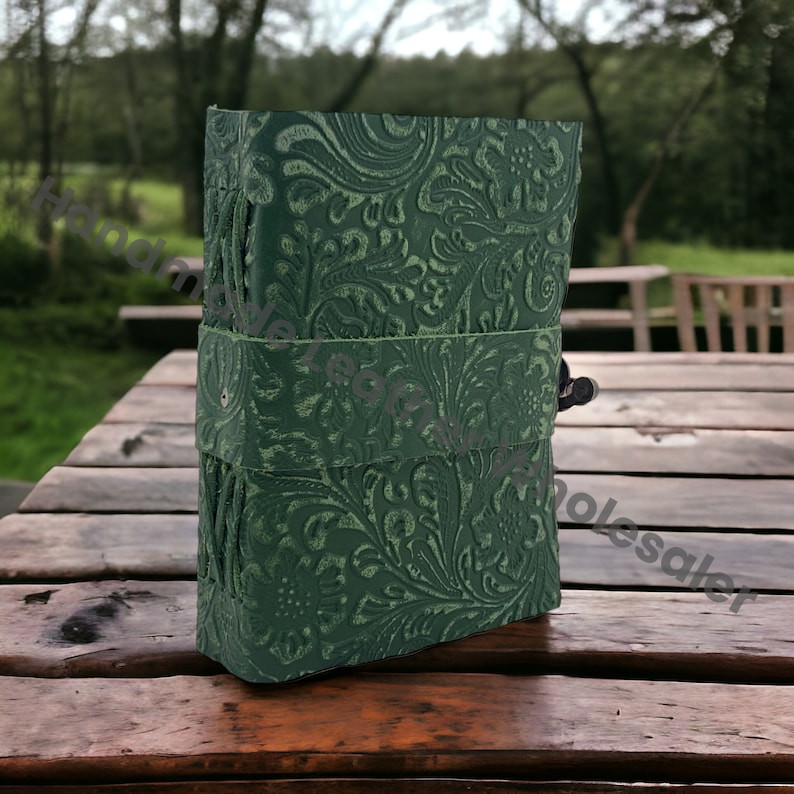 Handmade Leather Journal Notebook Journal with lock Vintage Deckle Edge Paper