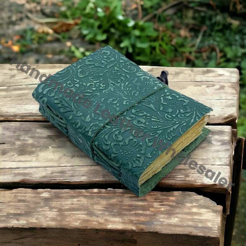 Handmade Leather Journal Notebook Journal with lock Vintage Deckle Edge Paper