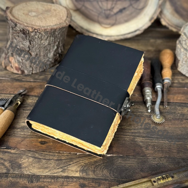 Handmade Leather Junk Journal | DND Journal | Travel Diary | Nature Journaling Notebook | Vintage Scrapbook, Deckle Edge Paper Lock Closure