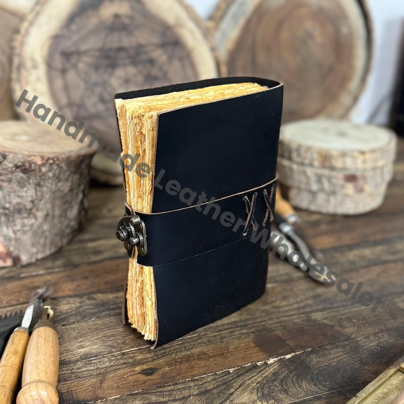 Handmade Leather Junk Journal | DND Journal | Travel Diary | Nature Journaling Notebook | Vintage Scrapbook, Deckle Edge Paper Lock Closure