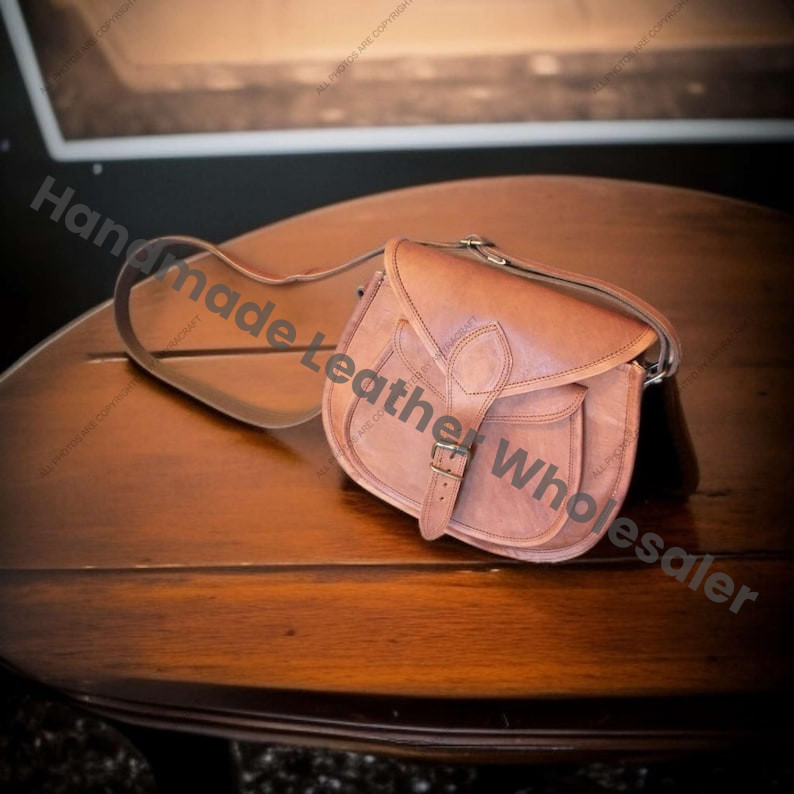 Handmade Leather Saddle Bag: Personalized Crossbody Vintage Purse Women handbag