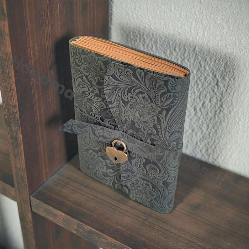 Handmade Vintage Leather Journal with Antique Lock – Travel Diary with Handmade Paper | Lined & Unlined Pages Book of Shadows