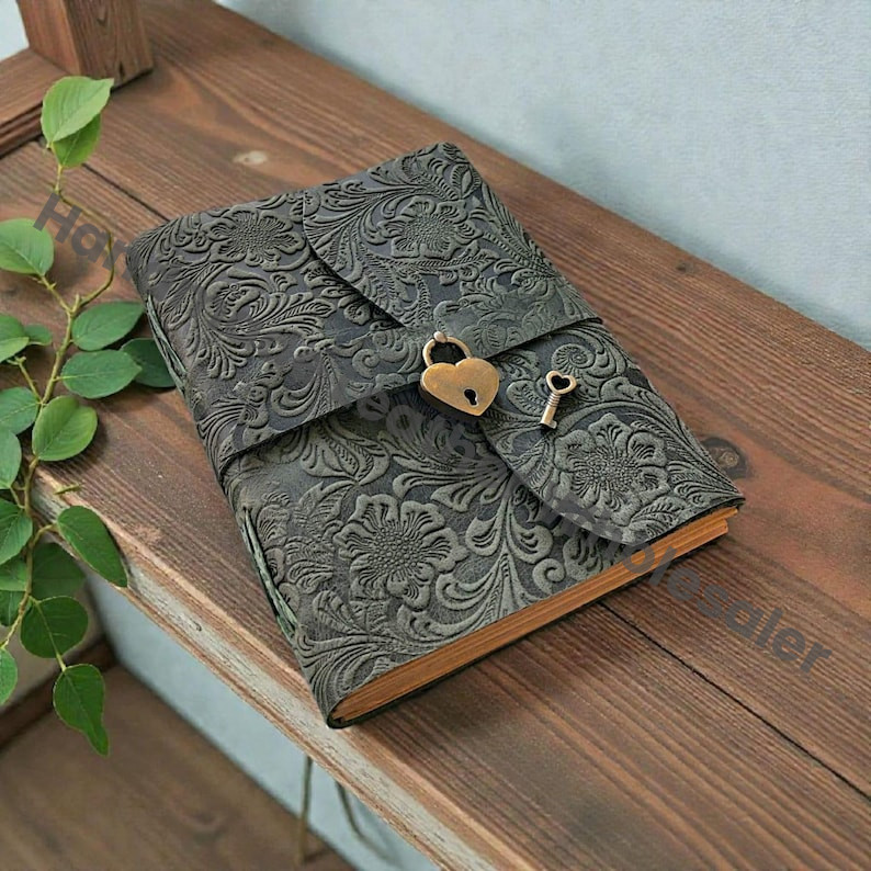 Handmade Vintage Leather Journal with Antique Lock – Travel Diary with Handmade Paper | Lined & Unlined Pages Book of Shadows