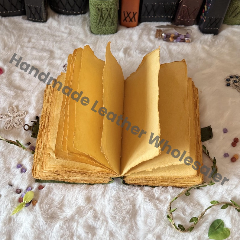 Large Green Leather Grimoire – Embossed Flower Book of Shadows, Vintage Witchcraft Spellbook, Wiccan Pagan Gothic Magic Gift