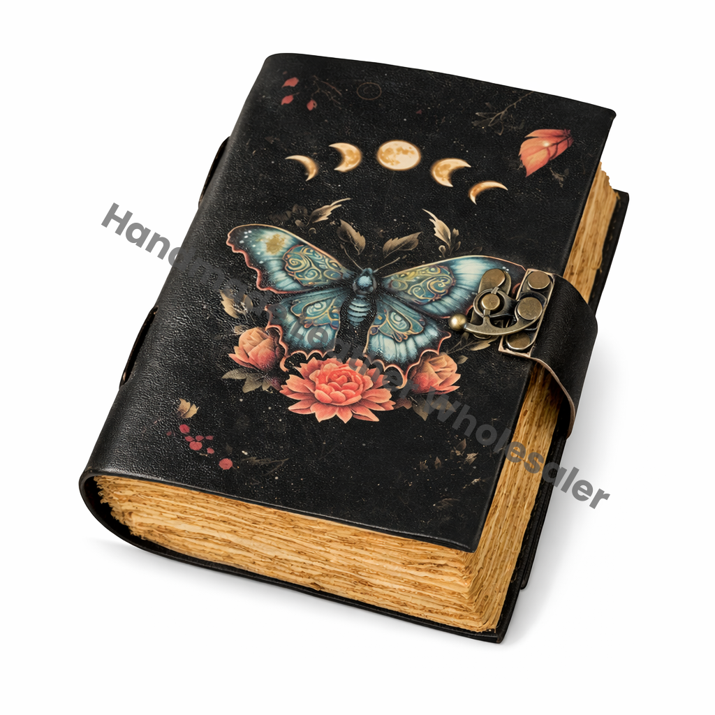 Luna Moth Leather Journal – Blank Spell Book of Shadows with Vintage Lock, Witchcraft Grimoire, Wiccan Pagan Gothic Gift, Dn