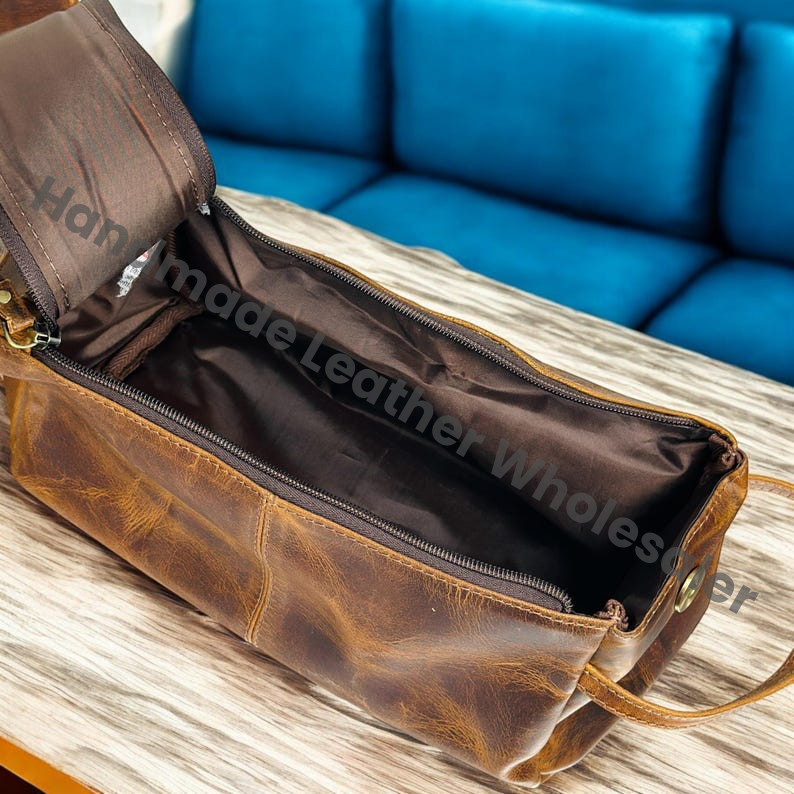 Personalized Leather Dopp Kit: Groomsmen Gift, Monogram Toiletry Bag