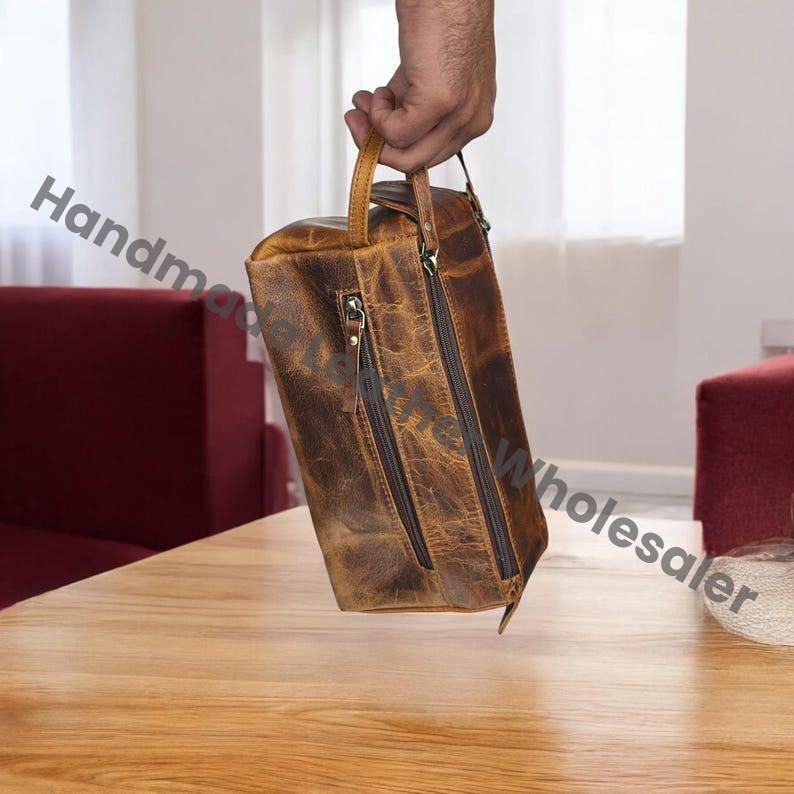 Personalized Leather Dopp Kit: Groomsmen Gift, Monogram Toiletry Bag