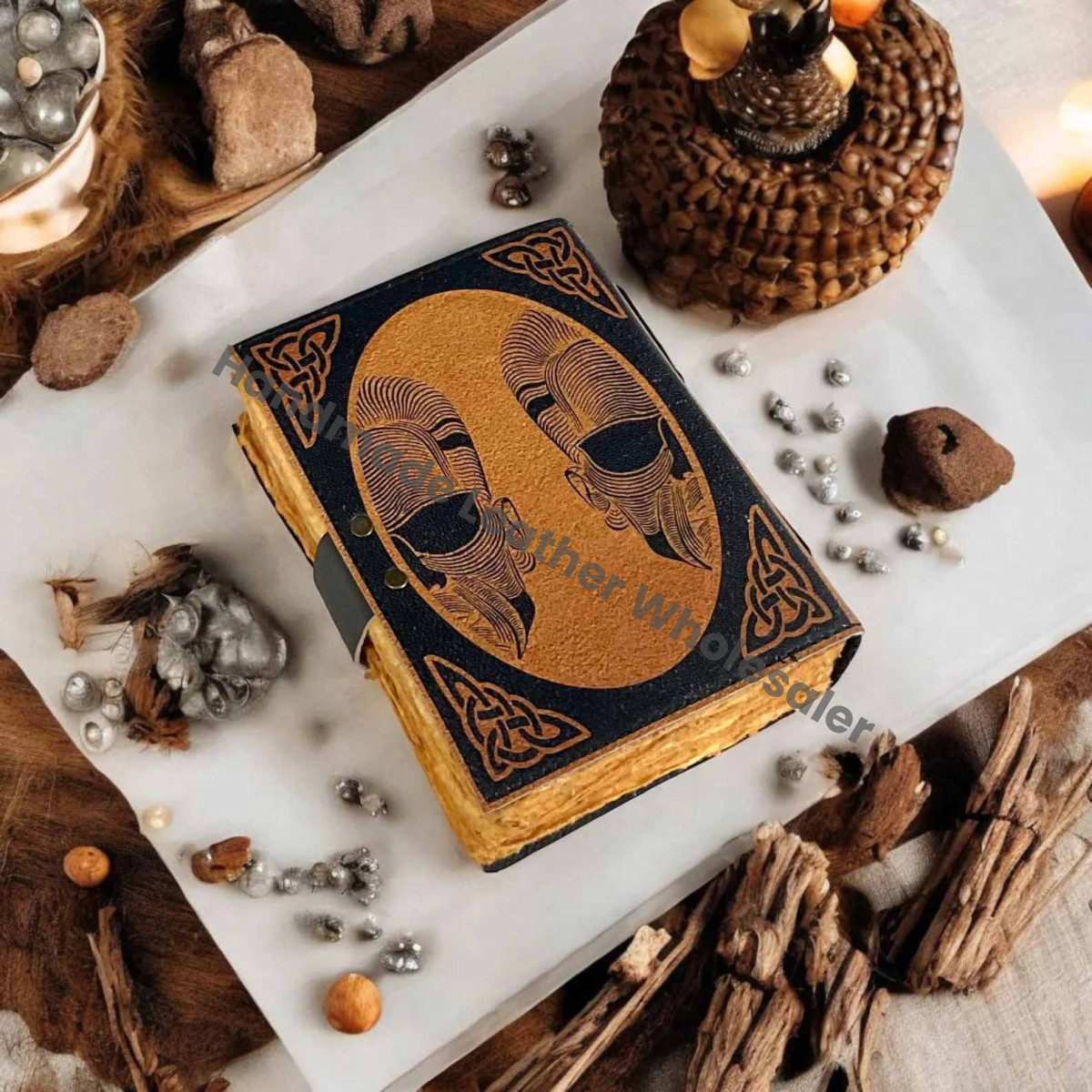 Vintage Leather Journal: Handmade Deckle Edge Paper Sketchbook